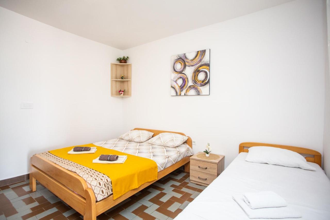 Apartments Jelena Ulcinj Exterior photo